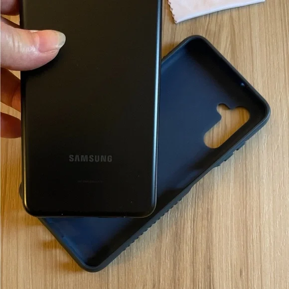 Samsung Galaxy A13 5G (A136U) - 64GB Unlocked Smartphone - Black - Picture 10 of 12